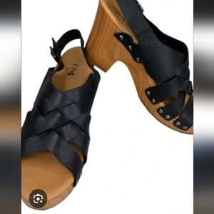 Korks  Black Leather Women's Sandals